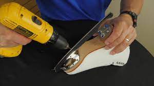 Figure & Recreational Skate Blade Removal