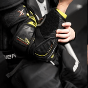 Bauer Vapor Fly 40 Elbow Pad Junior - The Sharpening Dude - Elbow Pads